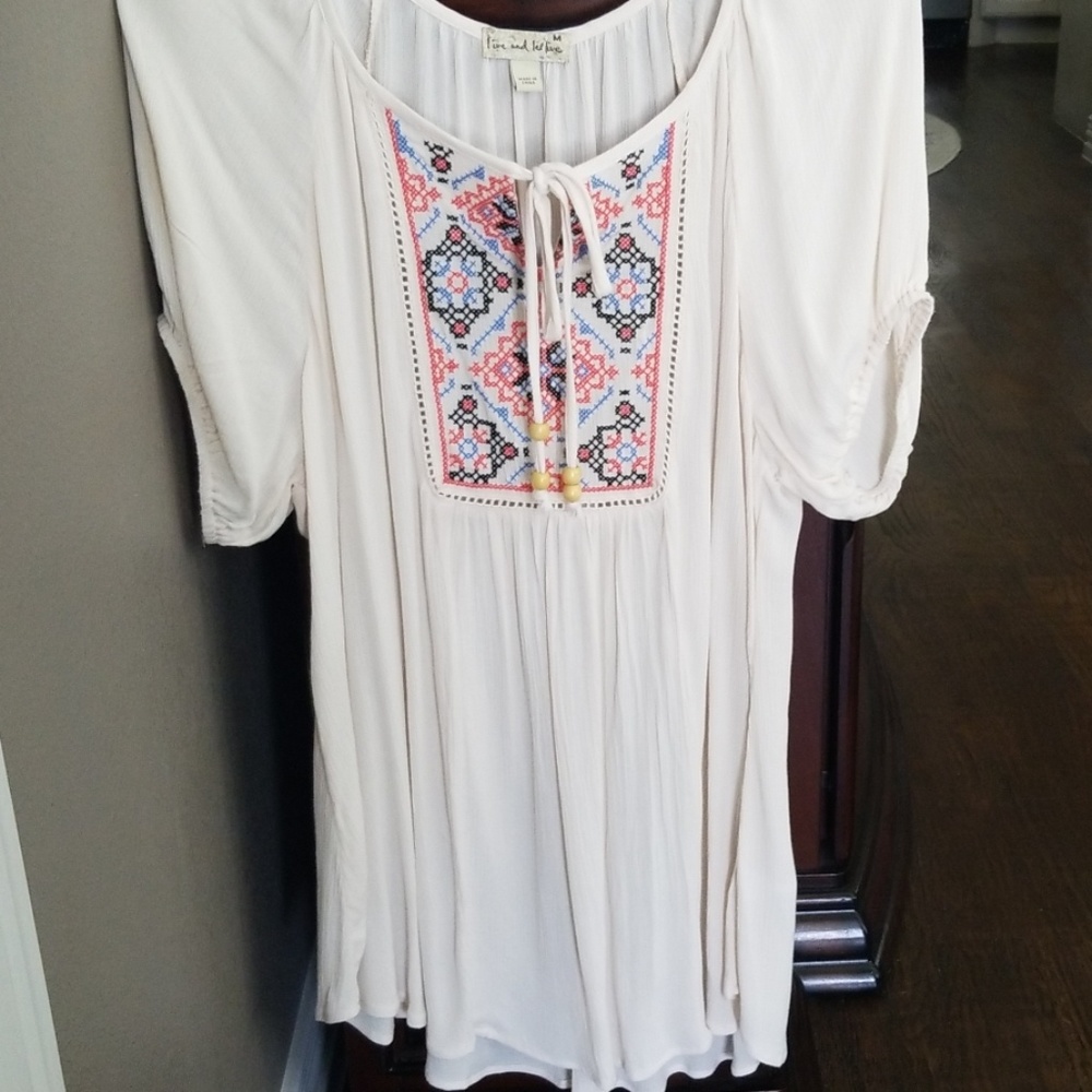 Live & Let Live Blouse - New